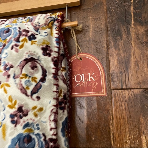 Mink and Sherpa Mixed Floral Paisley Throw Blanket NWT - Picture 6 of 8